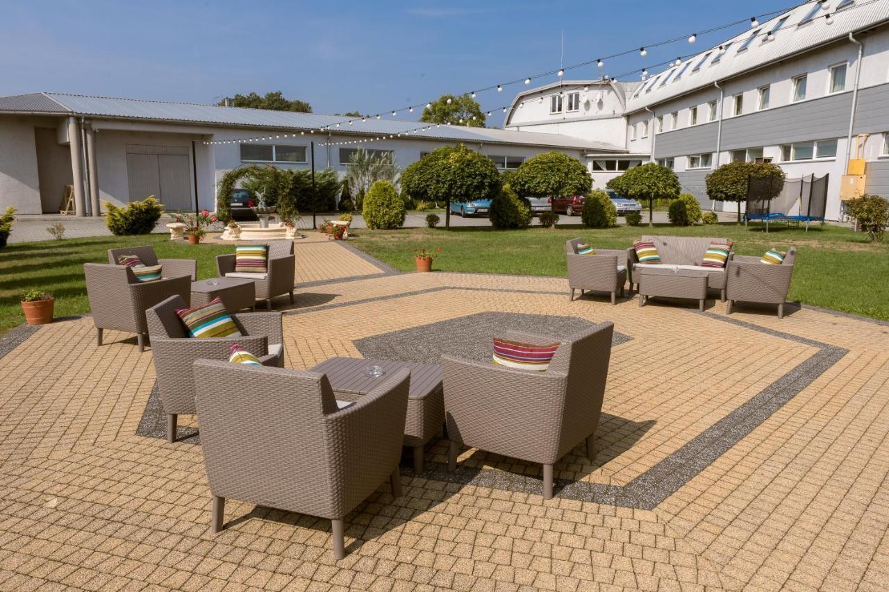 Hotel Sezam Machowa Extérieur photo