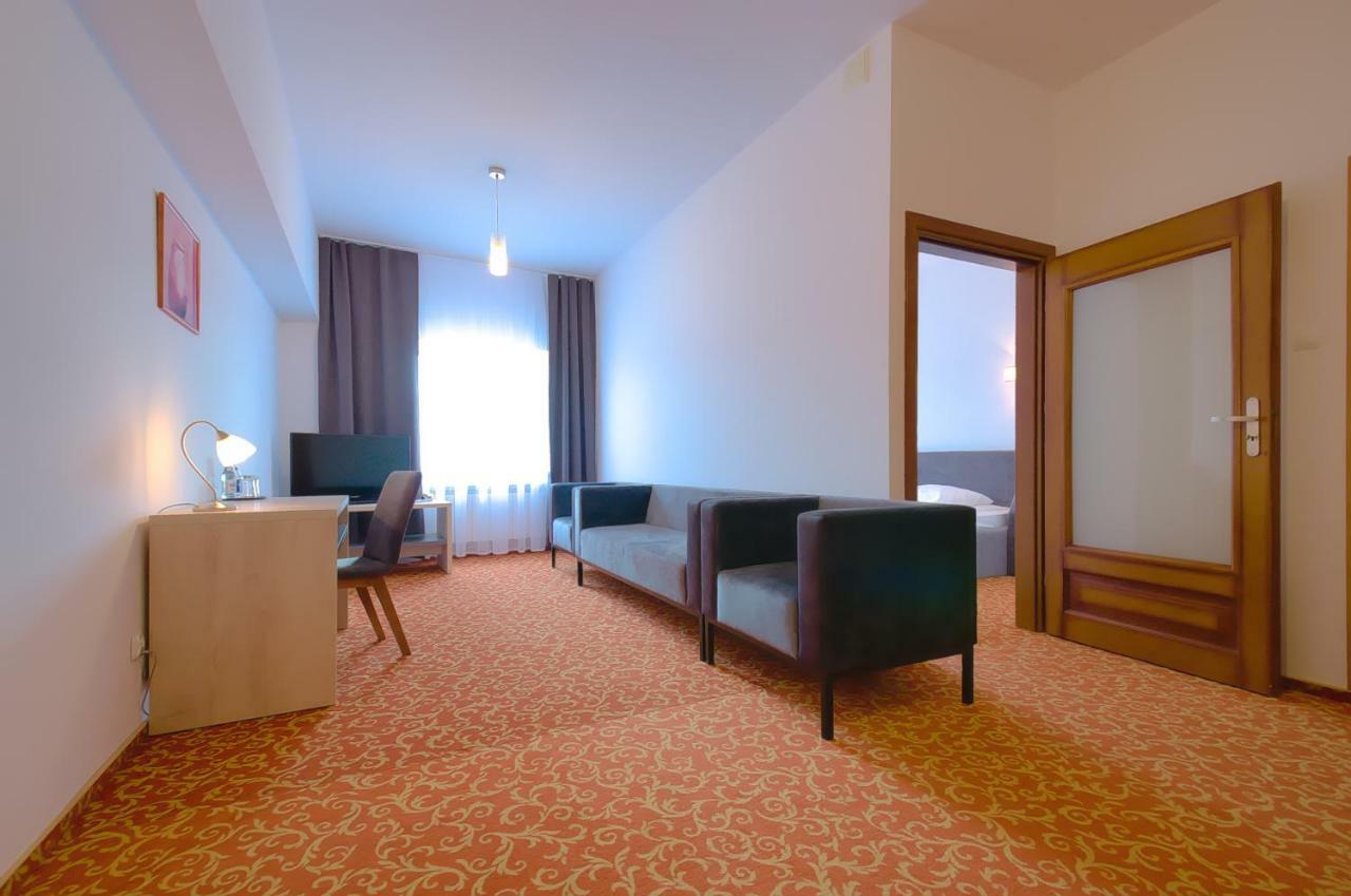 Hotel Sezam Machowa Extérieur photo